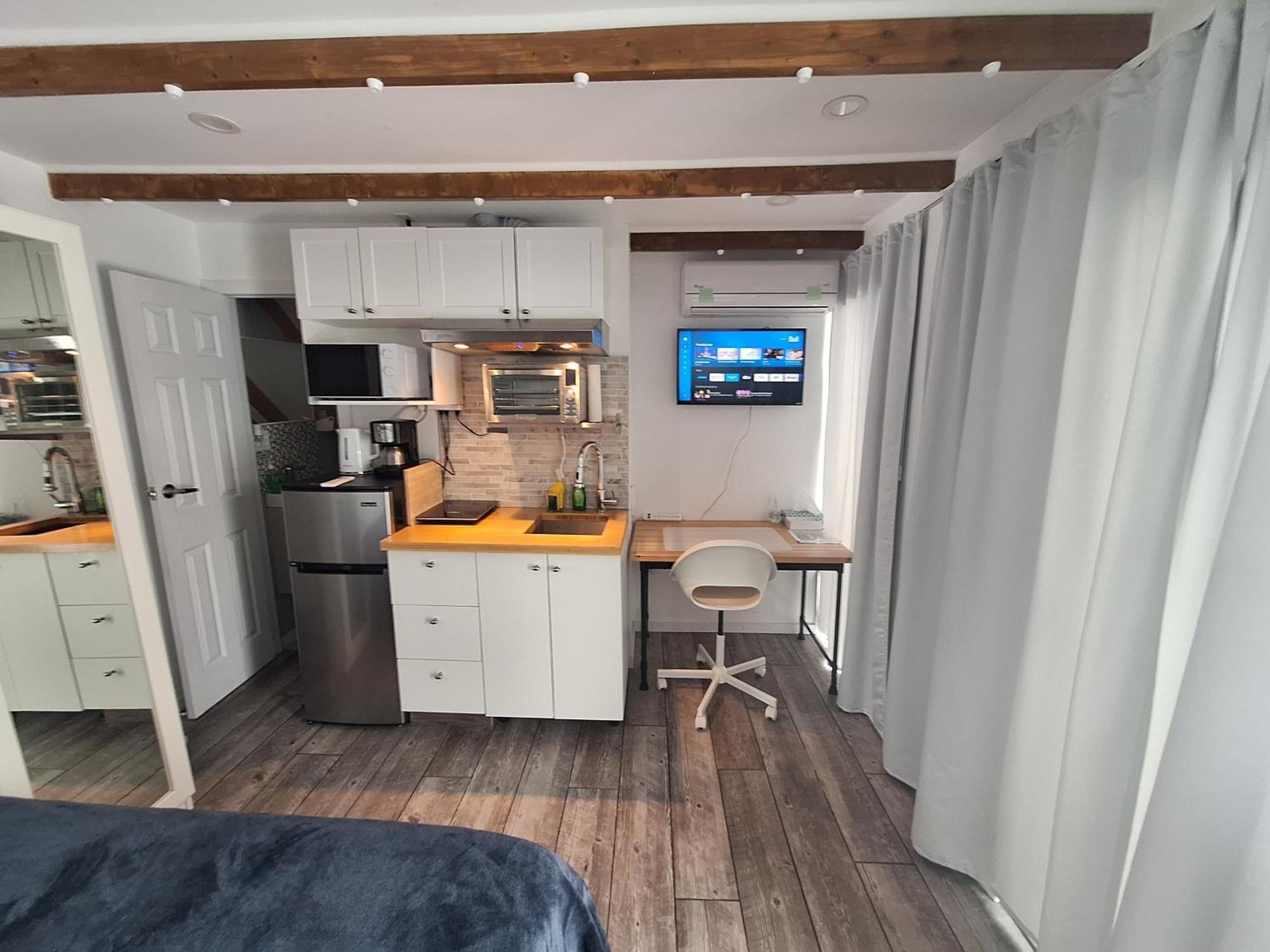 Well Equipped Studio For Non-Smoking Guests Only Citq Зo9467 Longueuil Extérieur photo